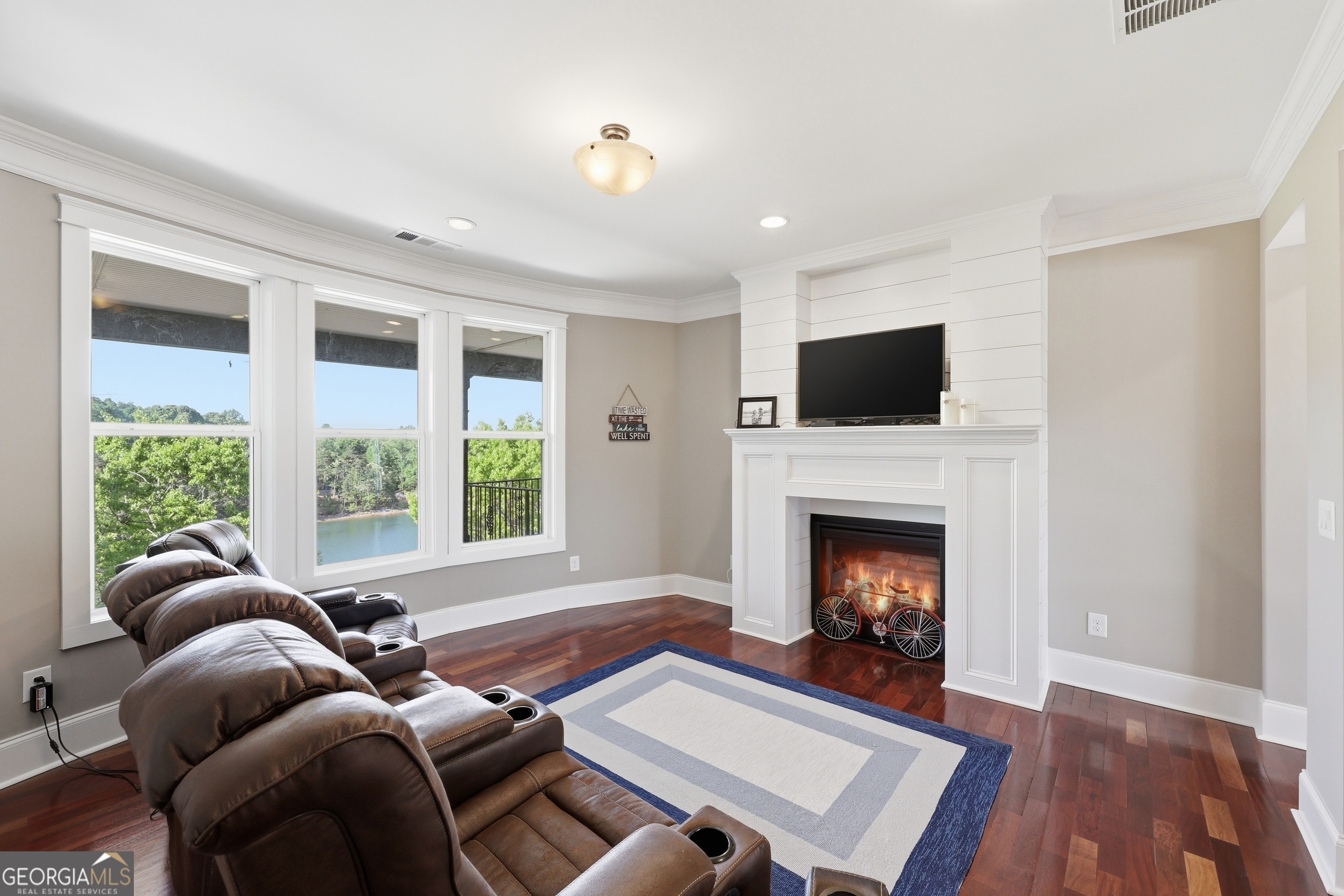 1969 River View Drive