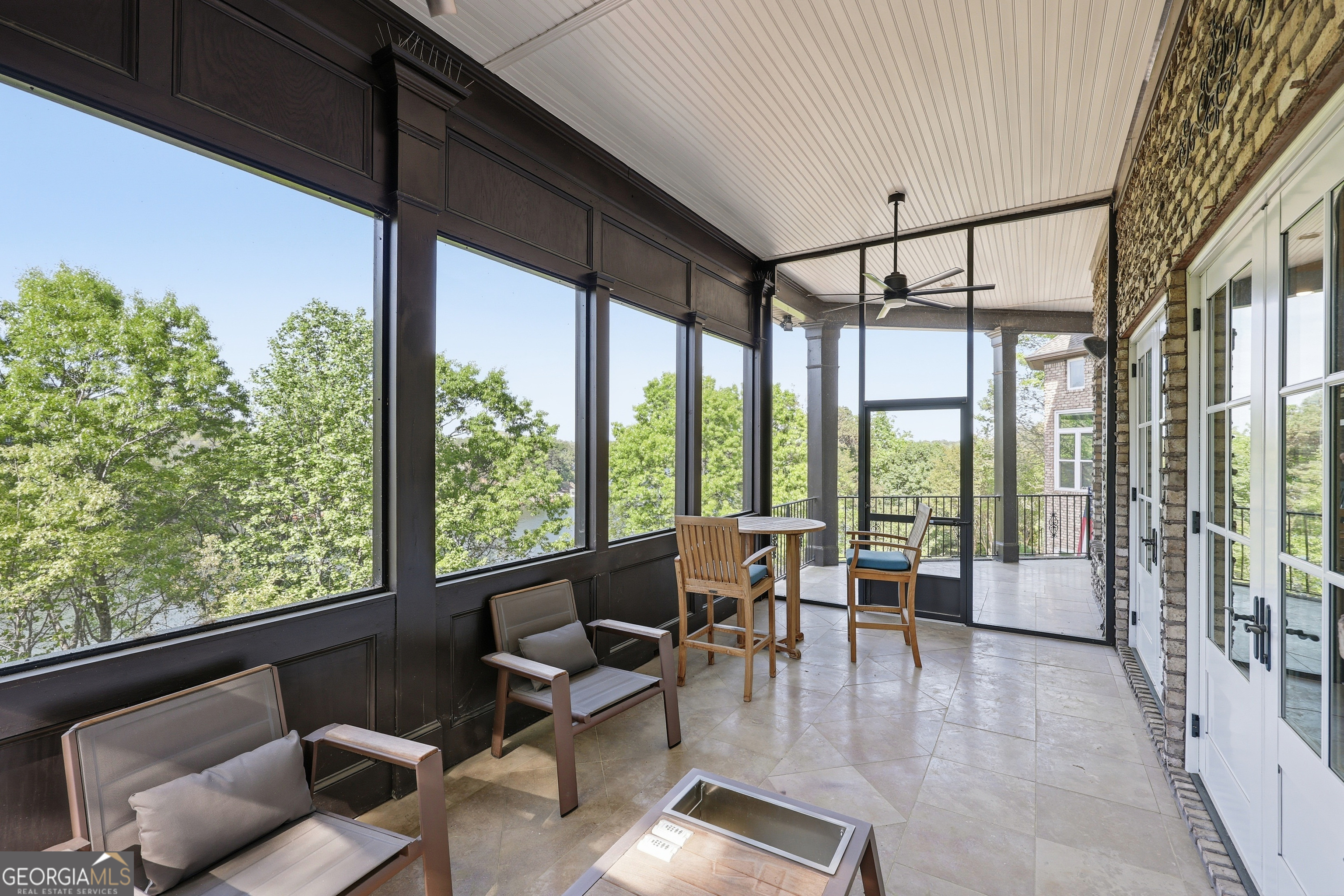 1969 River View Drive