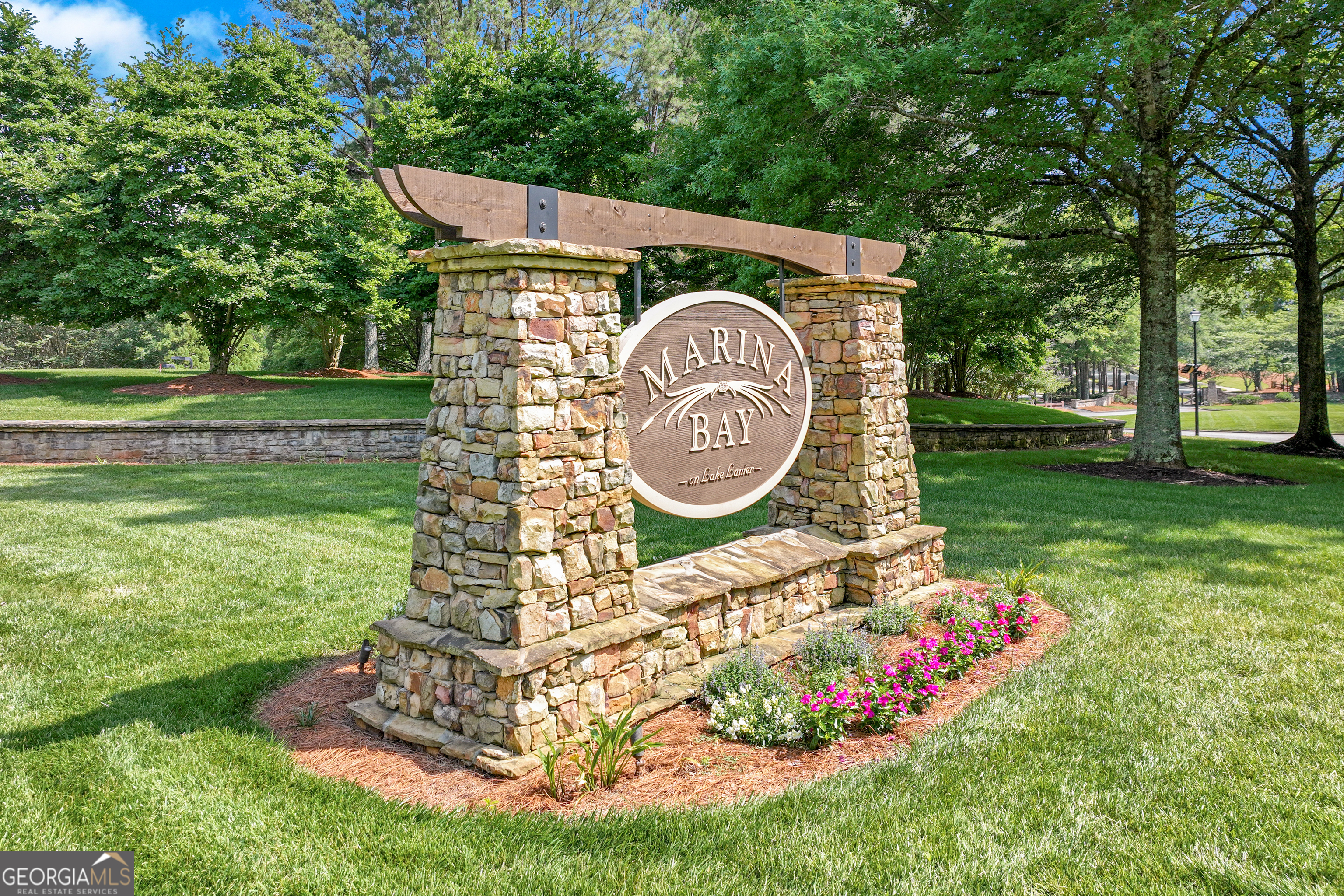 6226 Random Winds Bluff