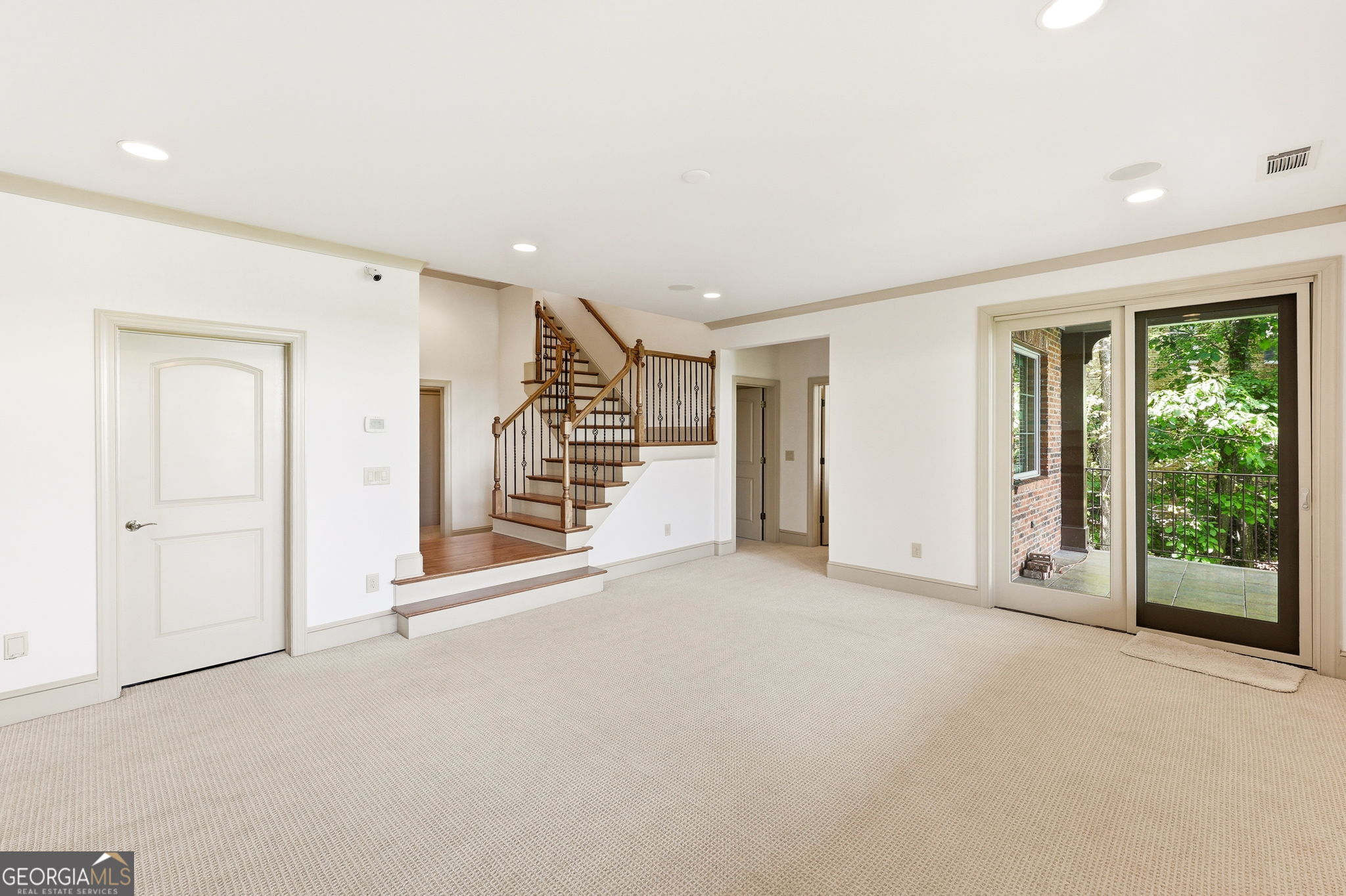 2742 High Vista Point
