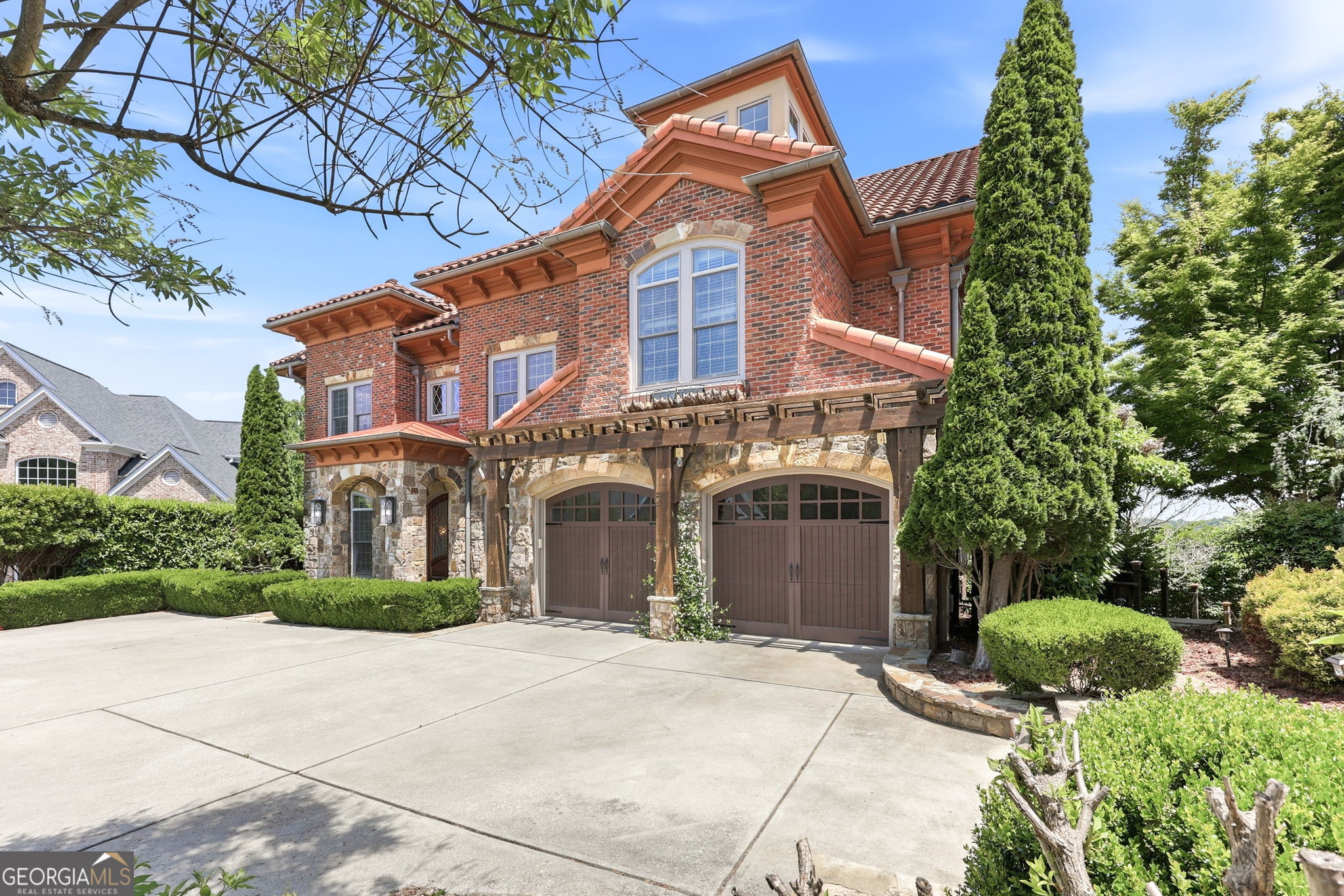 2742 High Vista Point