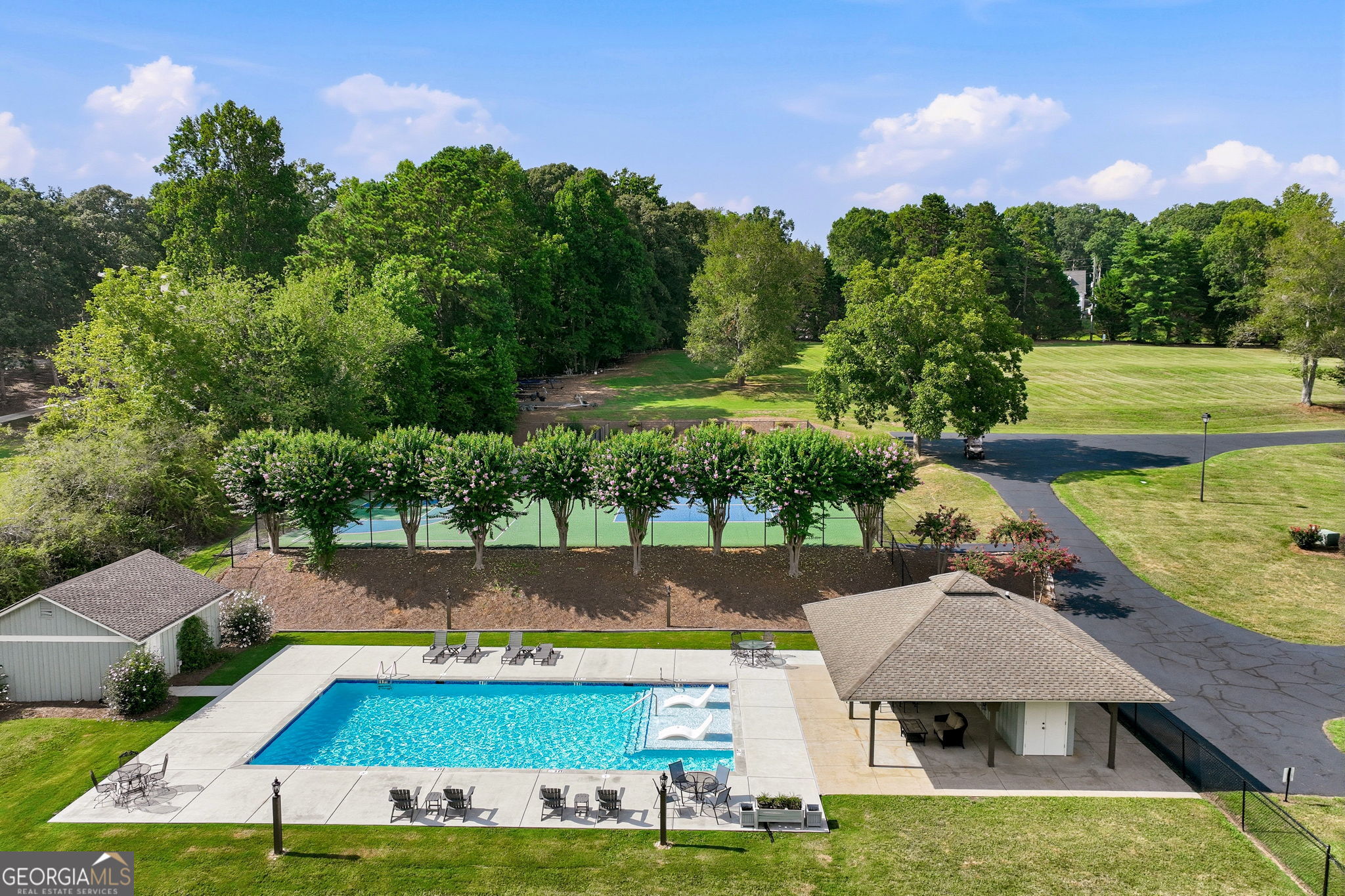 3623 N River Road