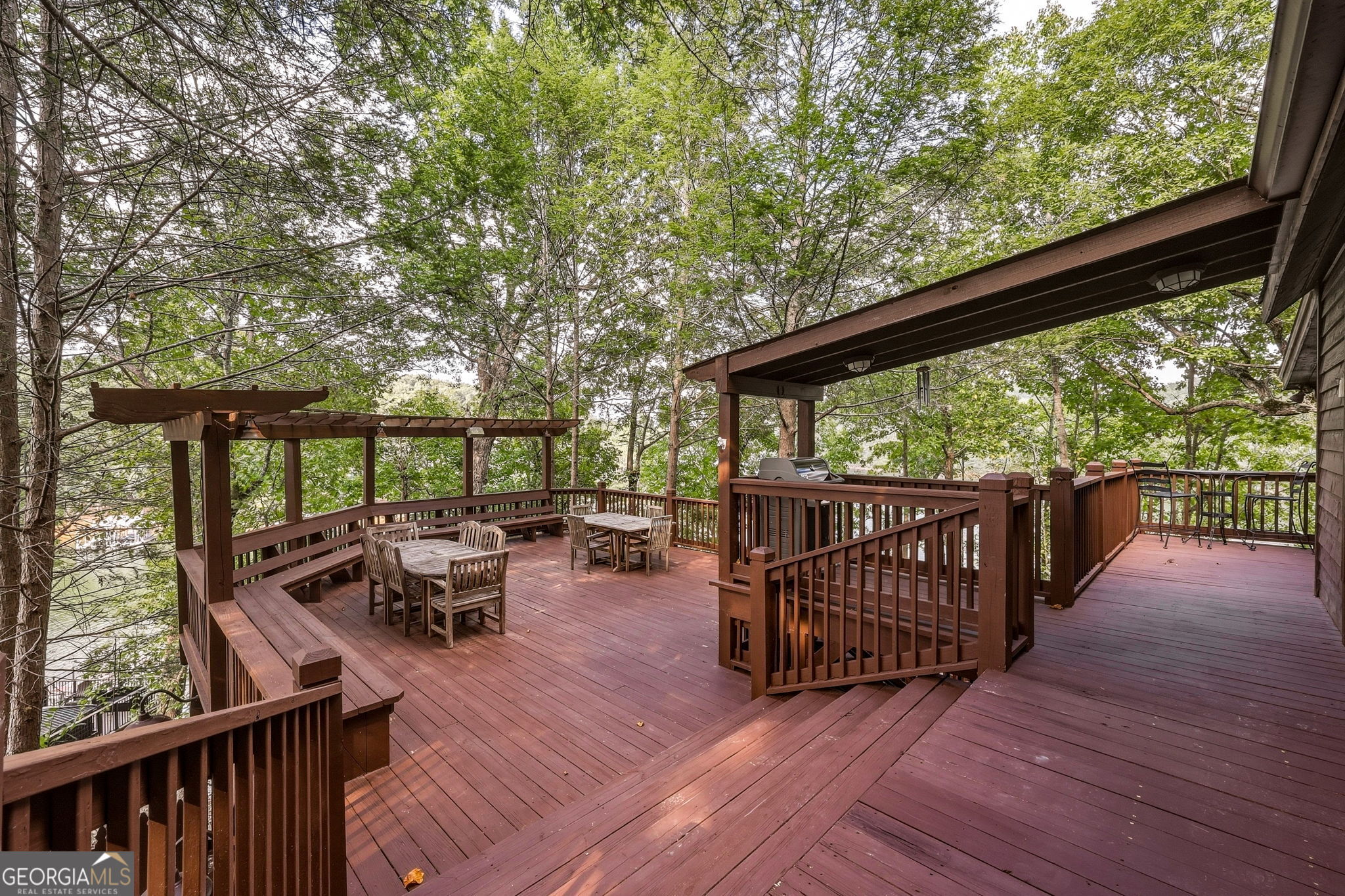 319 Chestatee View Drive