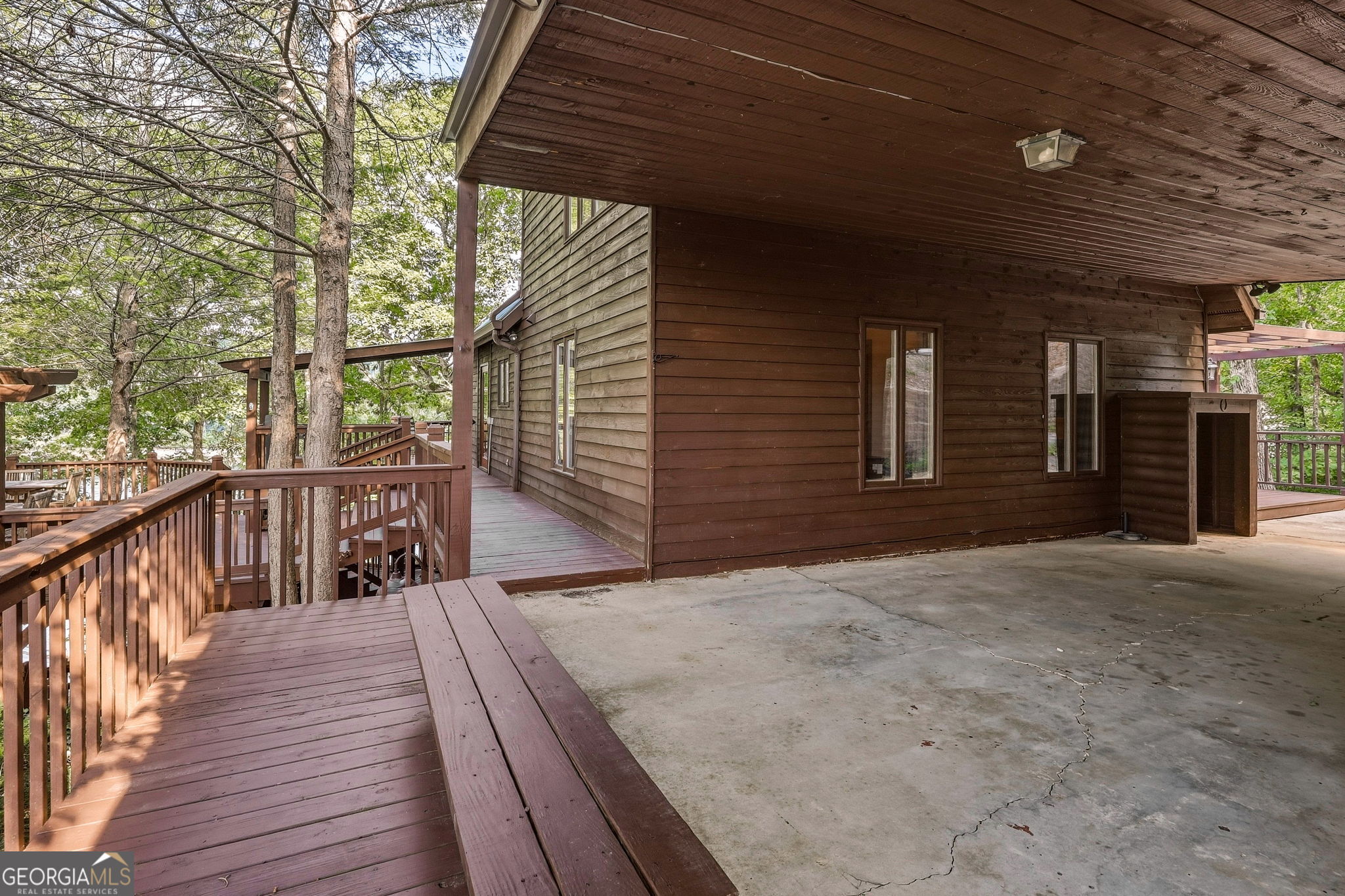 319 Chestatee View Drive