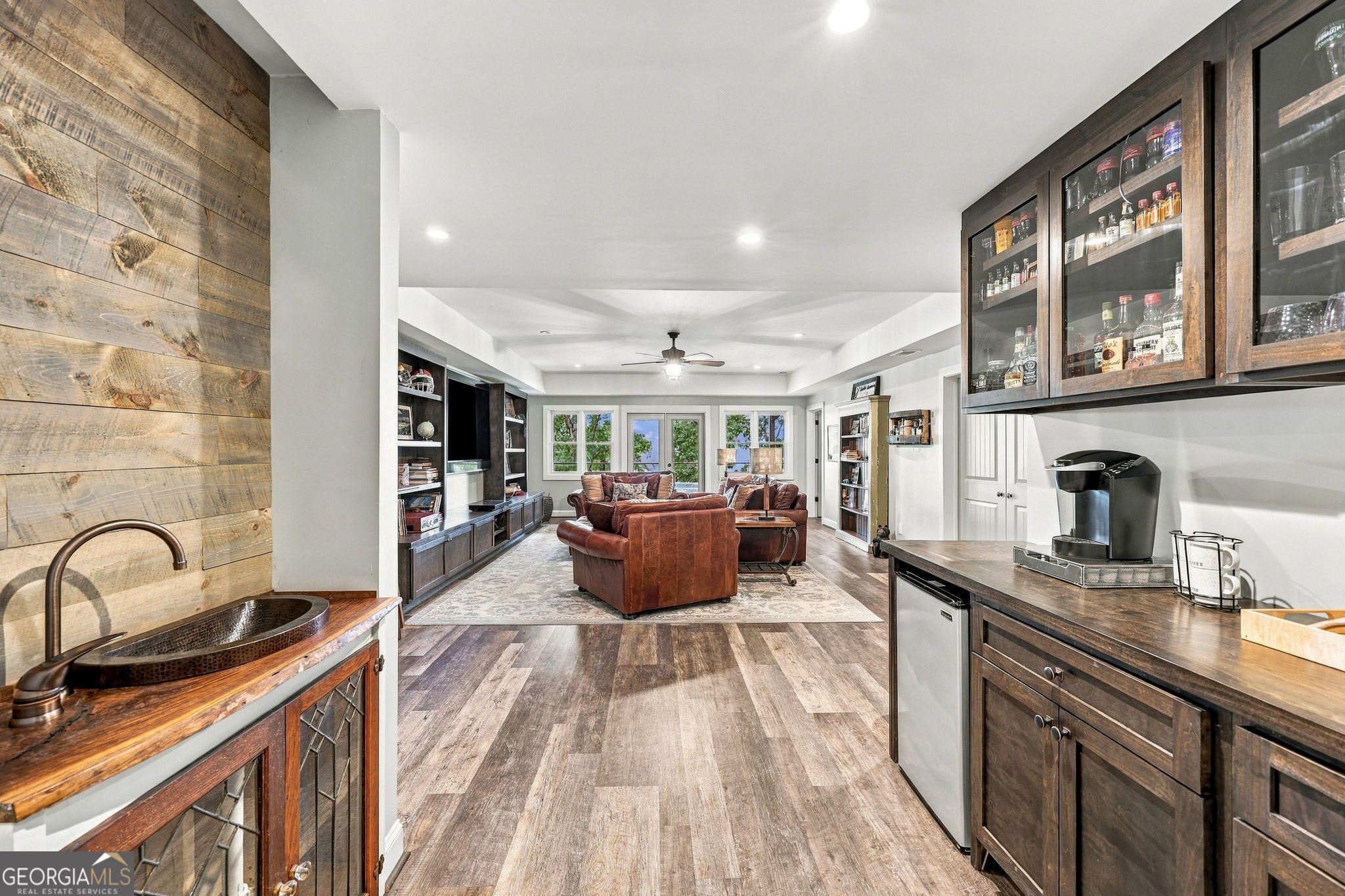 5628 Nags Head Circle