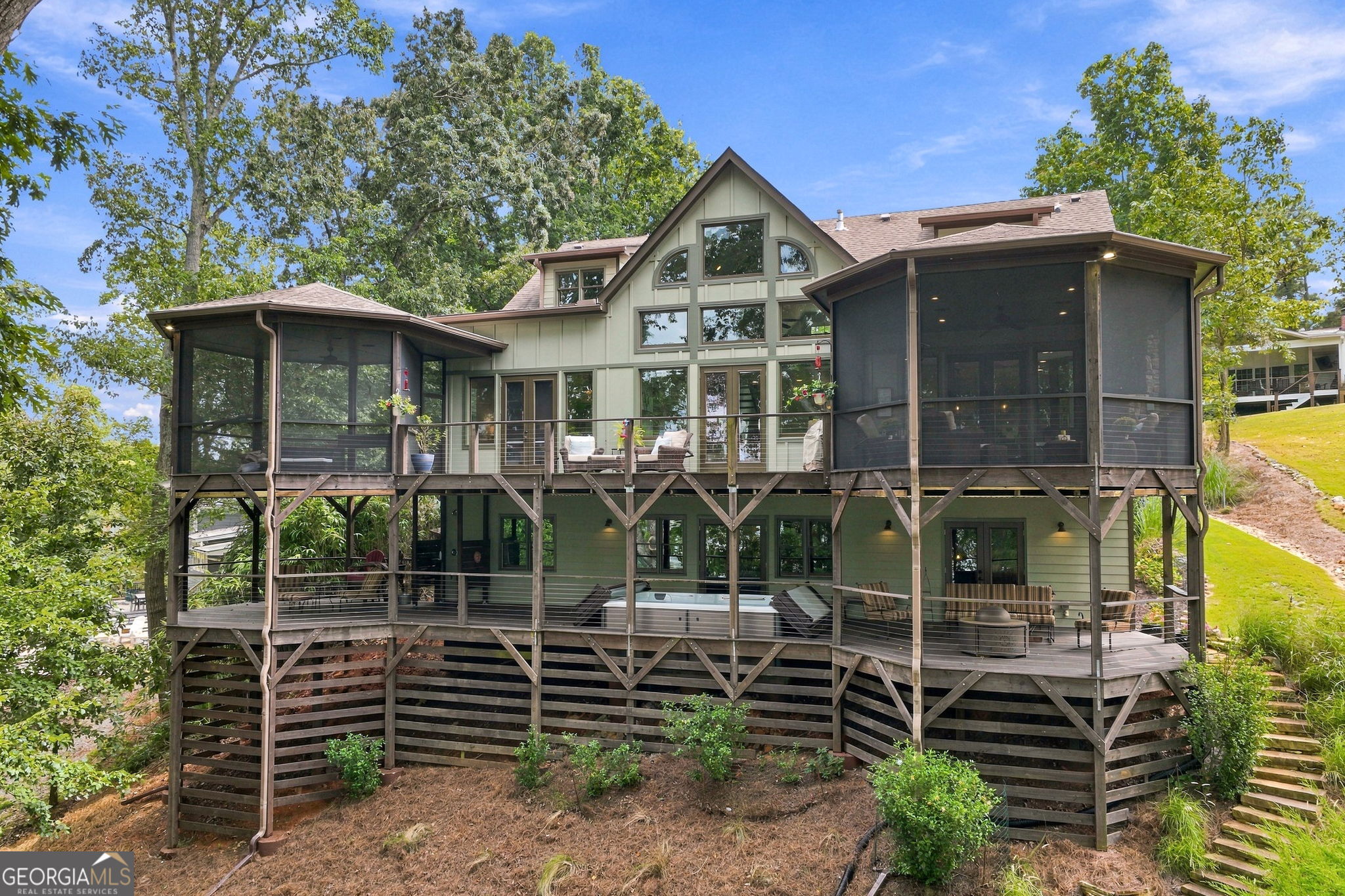 5628 Nags Head Circle