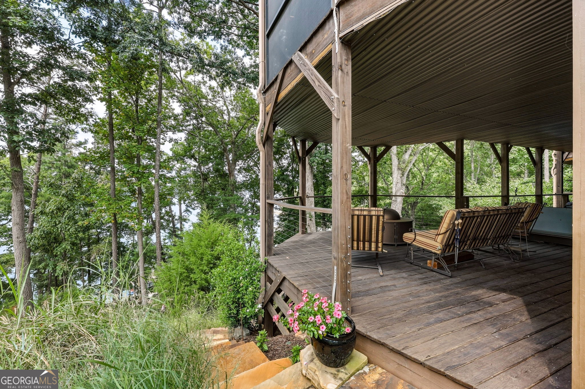 5628 Nags Head Circle