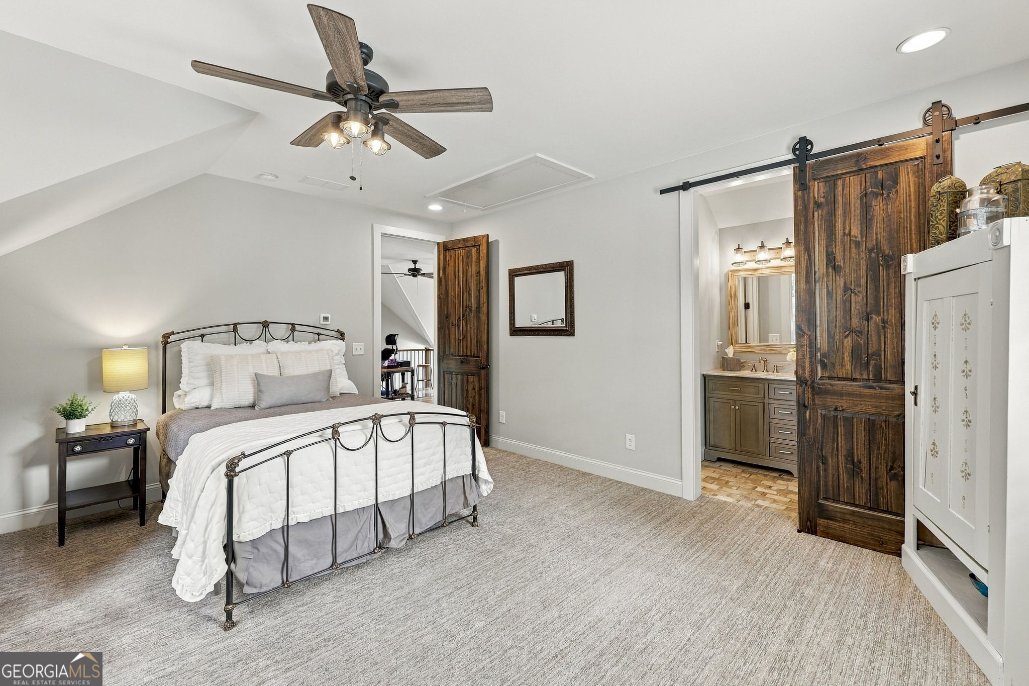 5628 Nags Head Circle