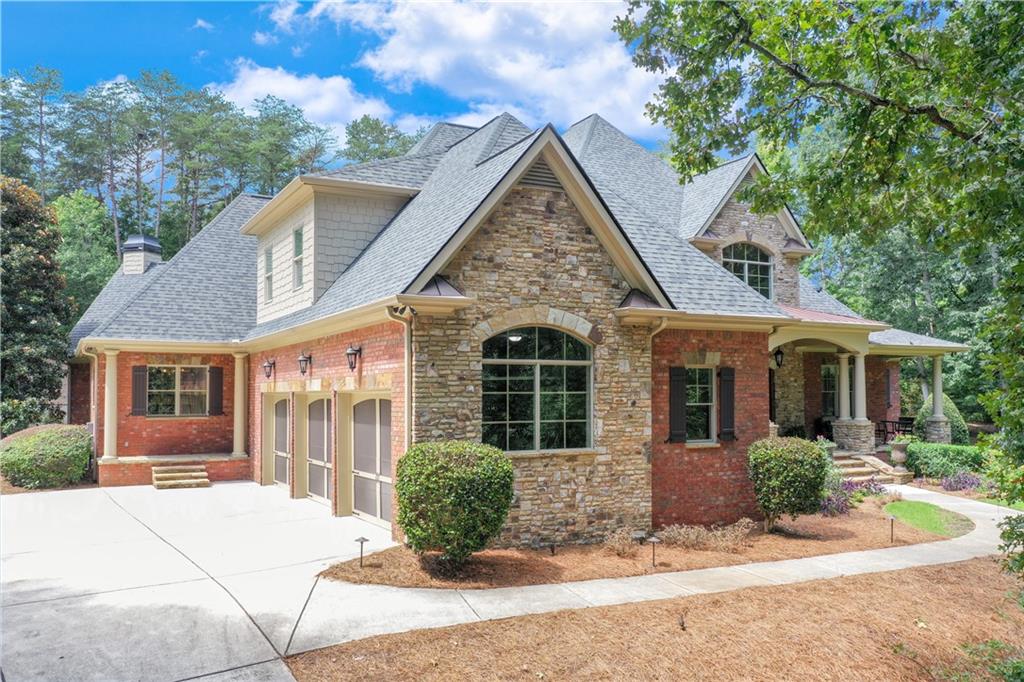 4688 Manor Drive