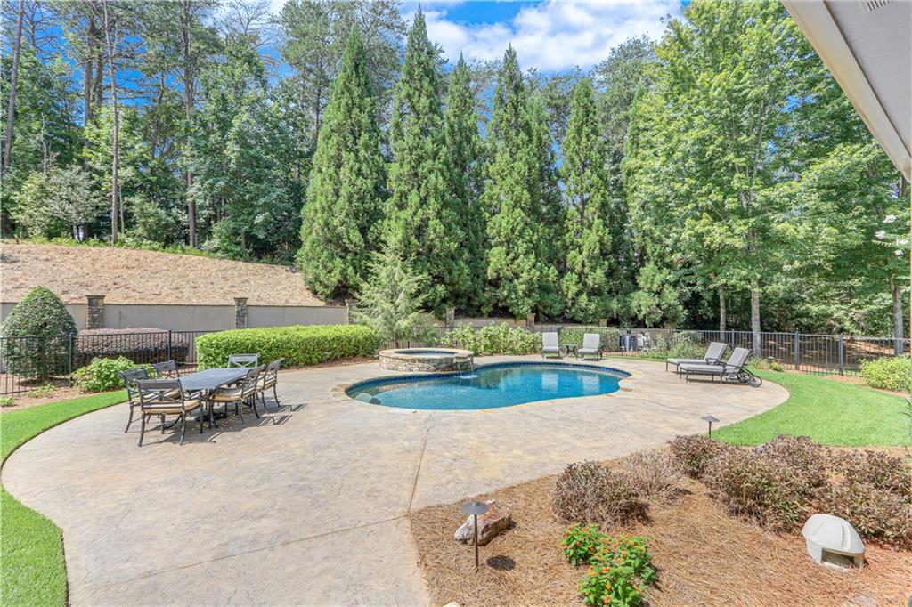 4688 Manor Drive