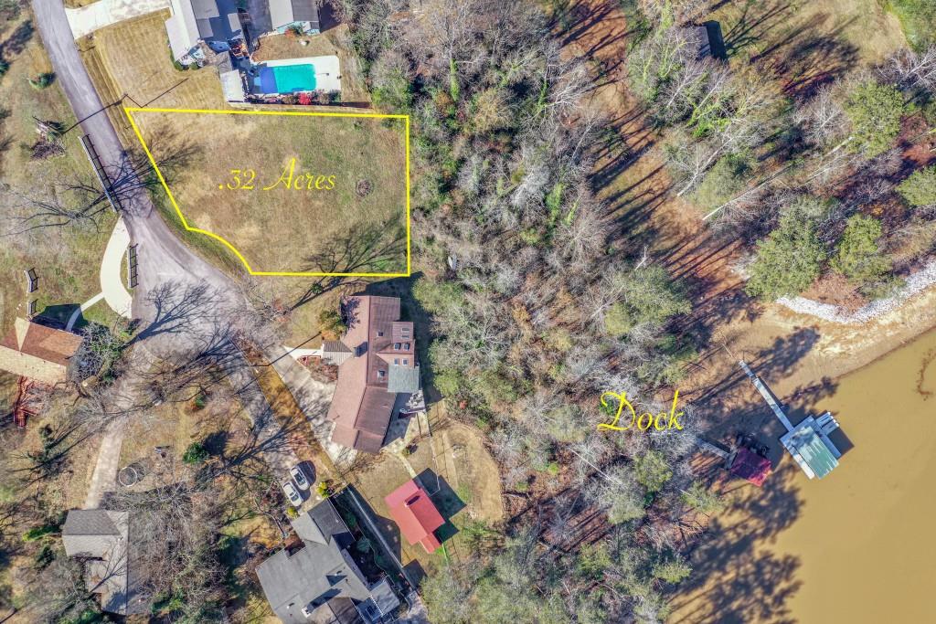 1715 Country Way