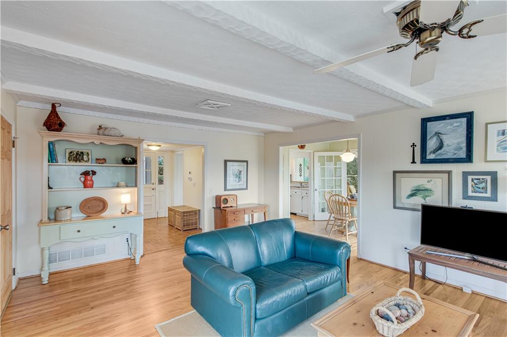 9390 Lisa Circle