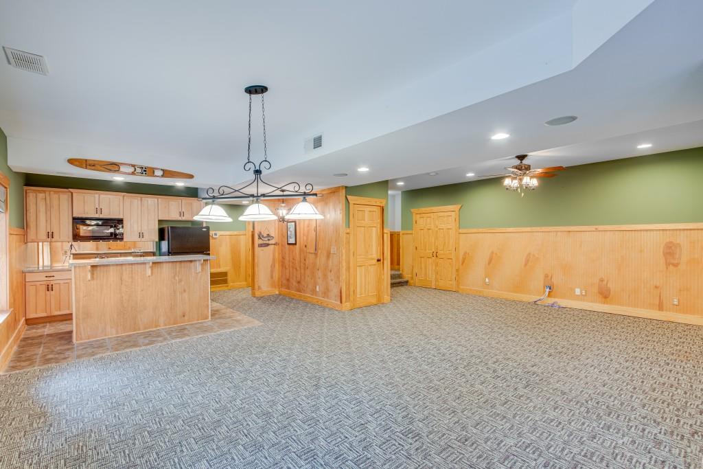 4418 Shellie Lane