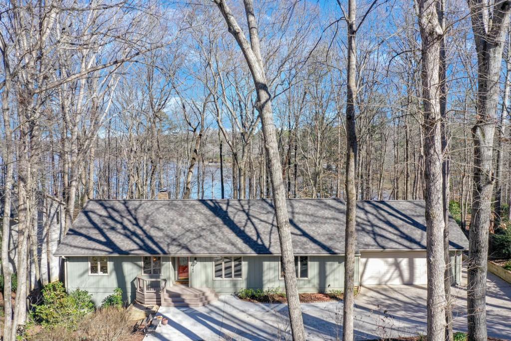 2748 Northlake Road