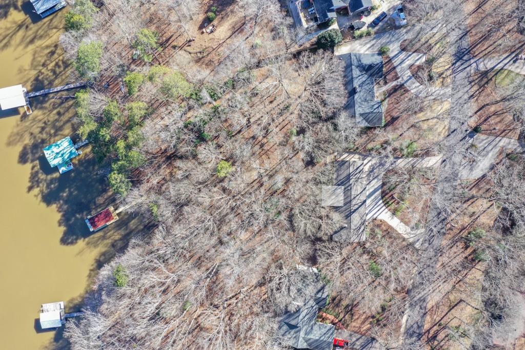 2748 Northlake Road