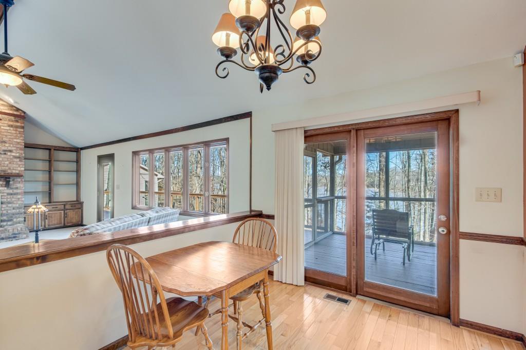 2748 Northlake Road