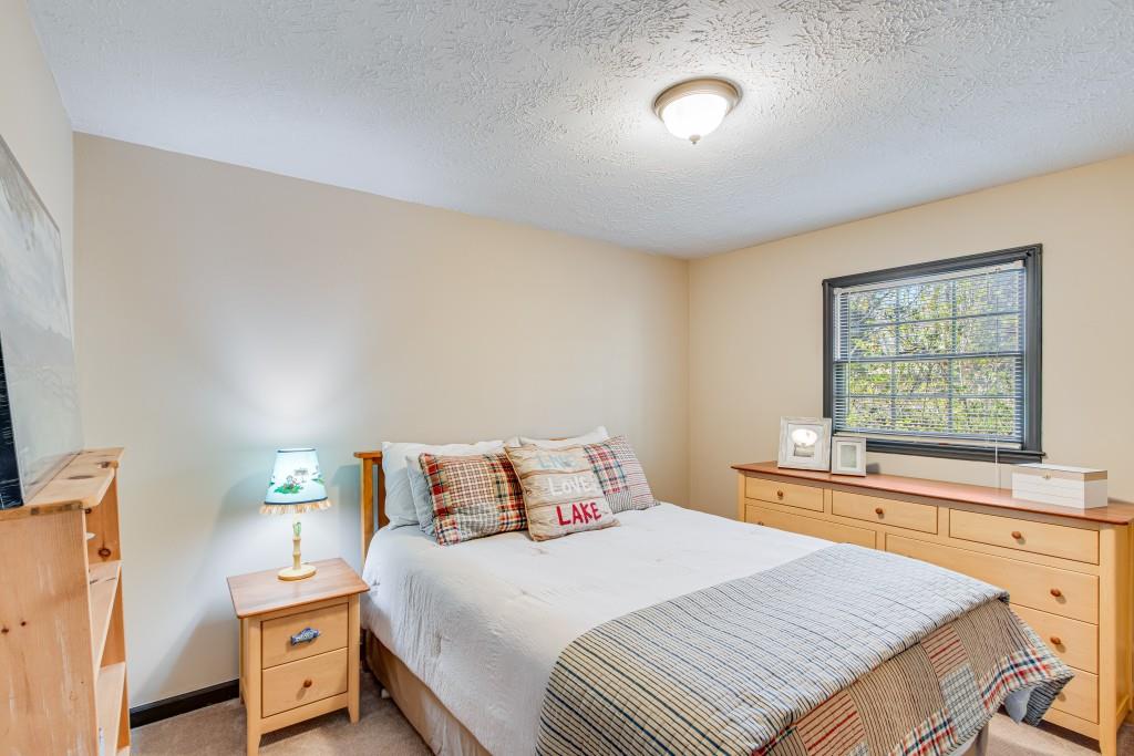 215 Walnut Cove