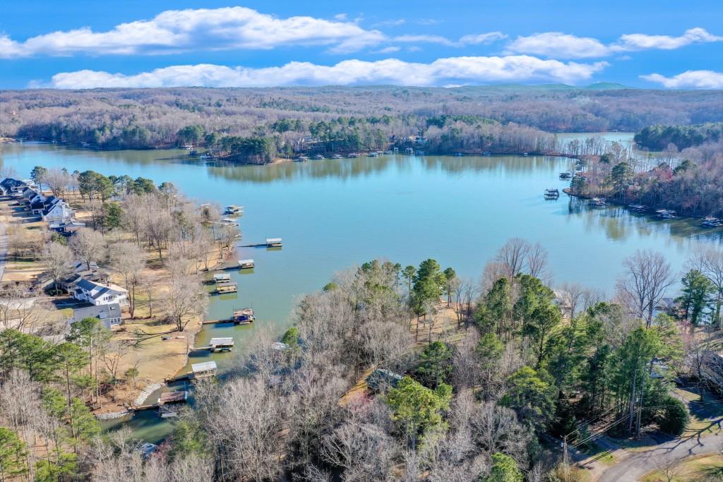 215 Walnut Cove