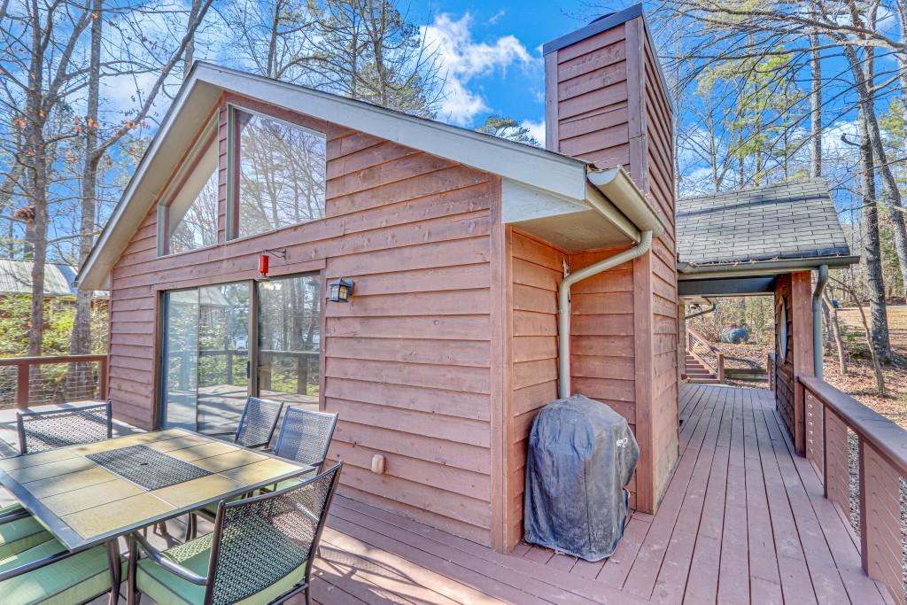 215 Walnut Cove