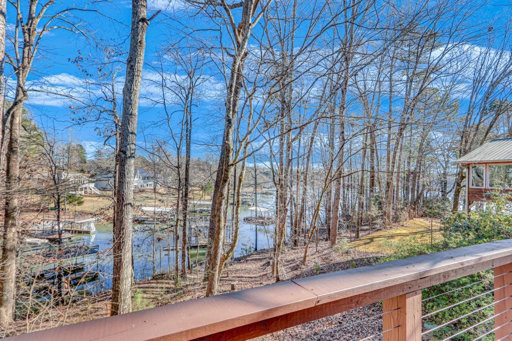 215 Walnut Cove