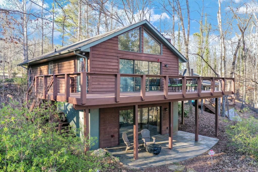 215 Walnut Cove