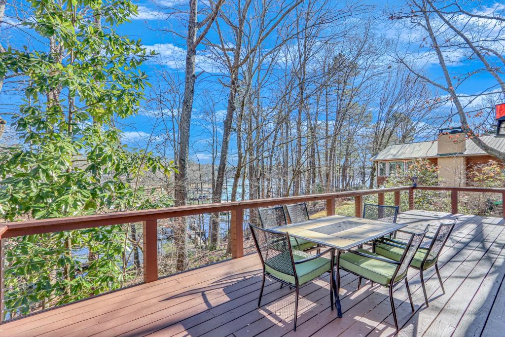 215 Walnut Cove