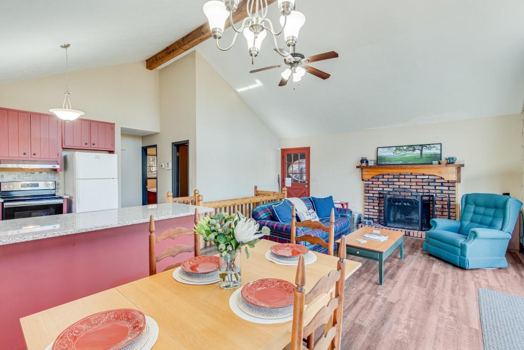 215 Walnut Cove