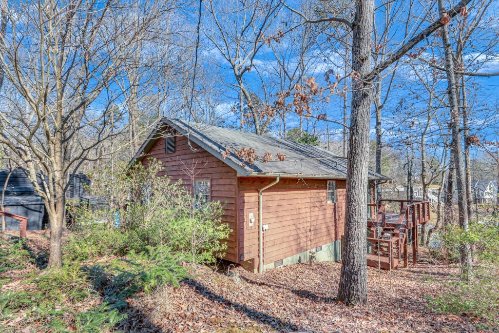 215 Walnut Cove