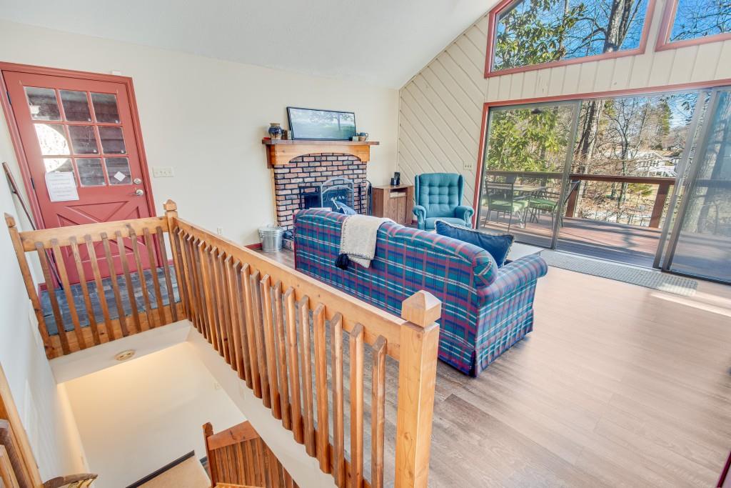 215 Walnut Cove