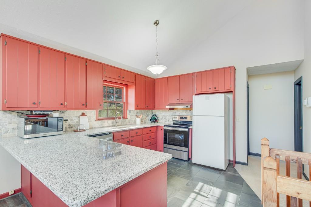 215 Walnut Cove