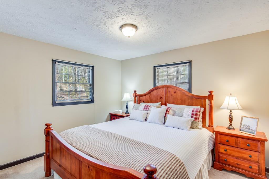 215 Walnut Cove