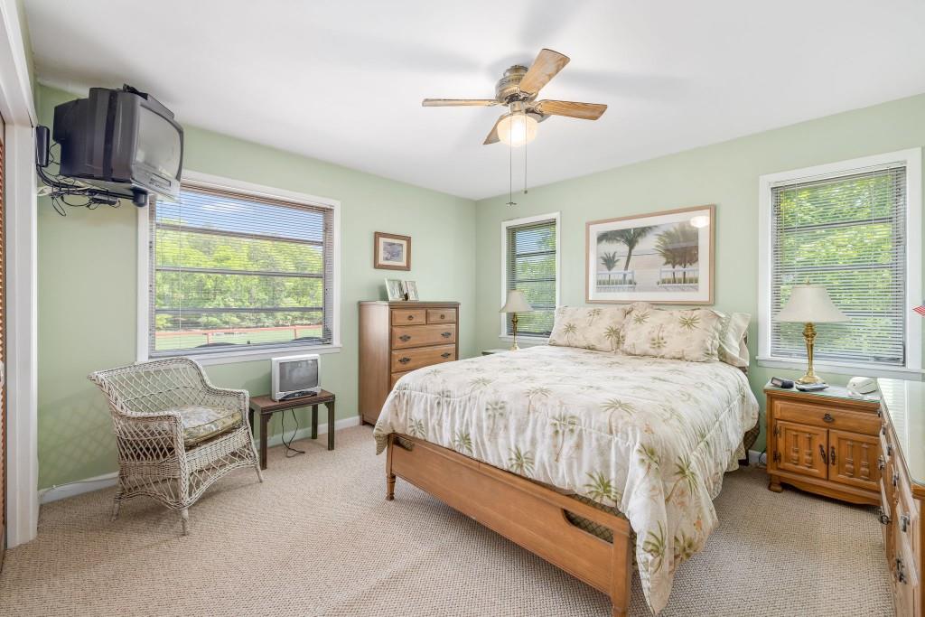 3375 Shoreland Drive