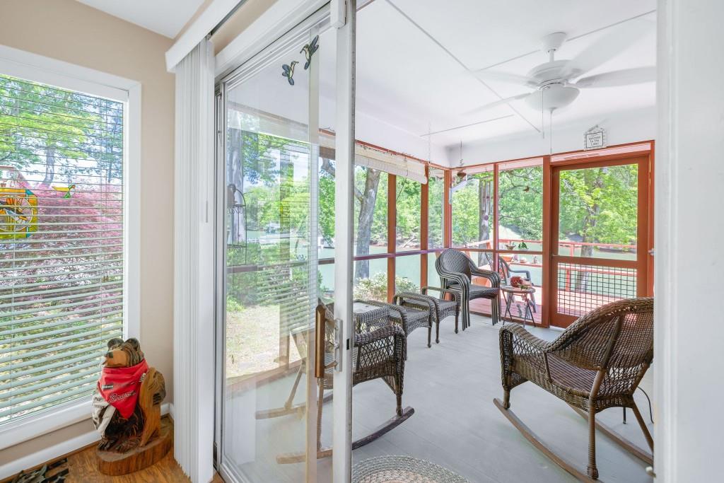 3375 Shoreland Drive