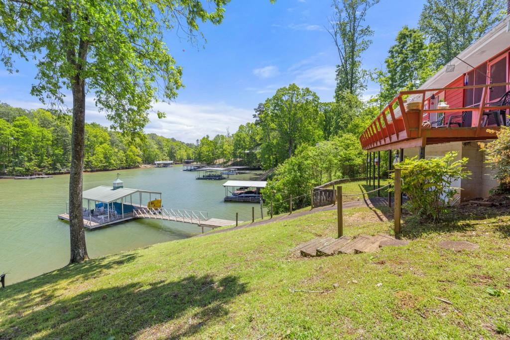 3375 Shoreland Drive