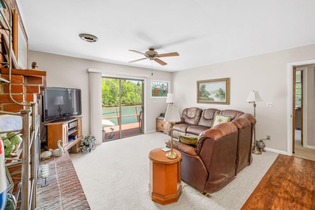 3375 Shoreland Drive