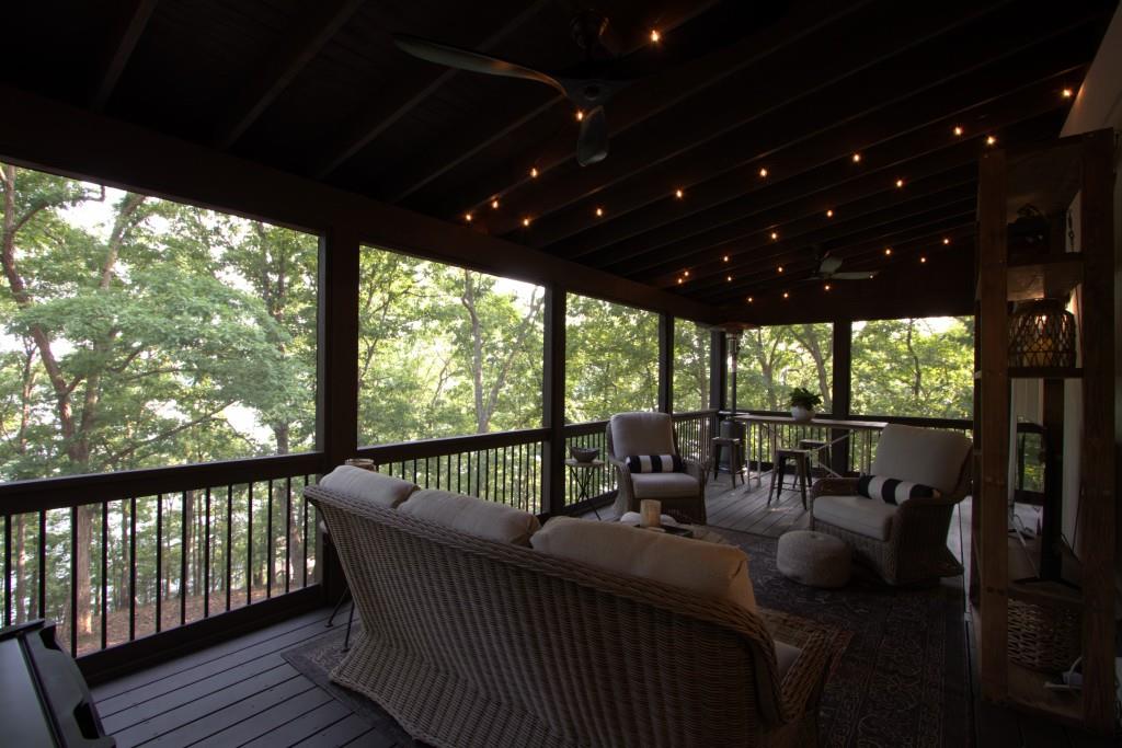 3375 Shoreland Drive