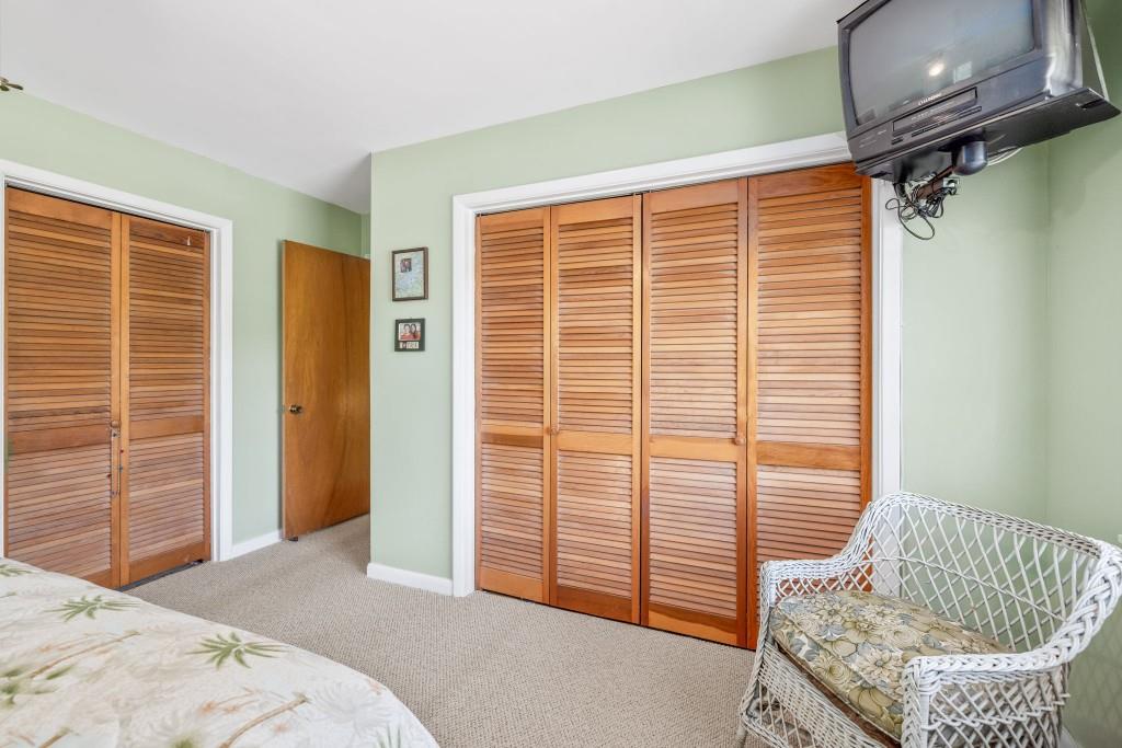 3375 Shoreland Drive