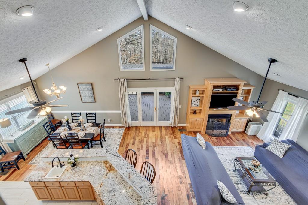 4555 Jim Hood Road