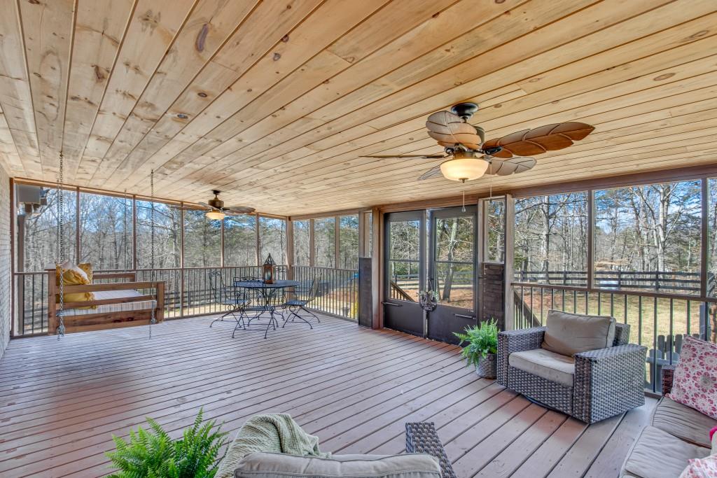 4555 Jim Hood Road