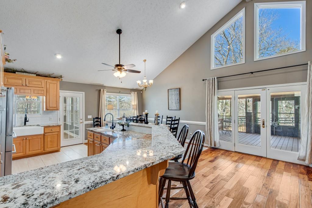 4555 Jim Hood Road
