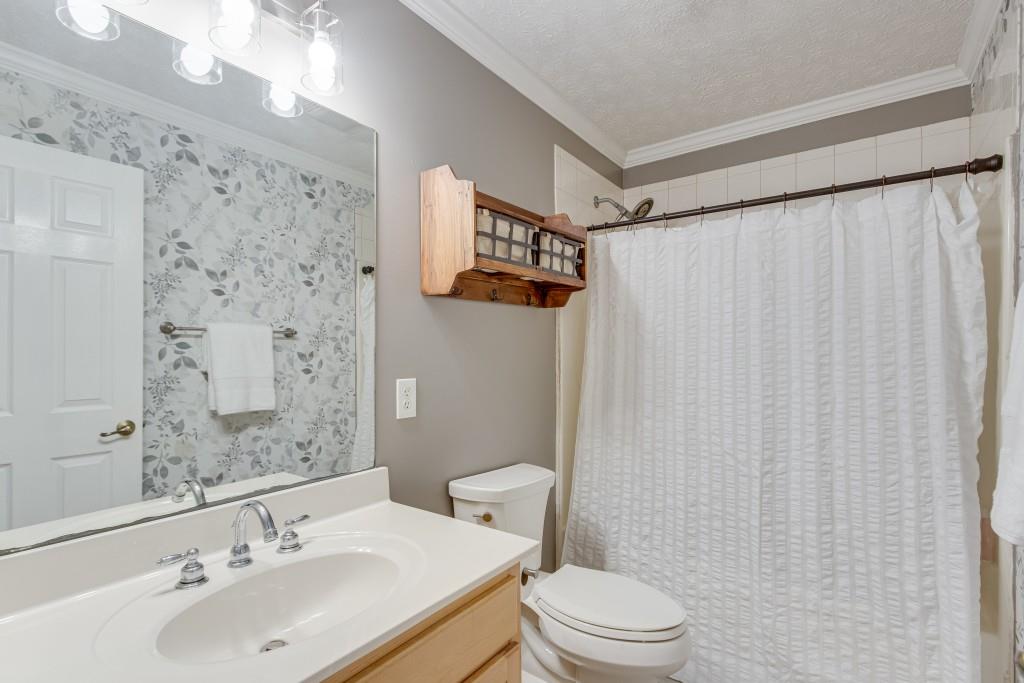 4555 Jim Hood Road