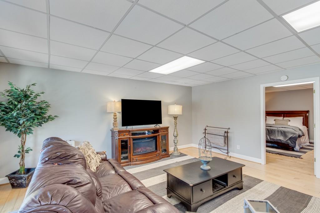 4555 Jim Hood Road