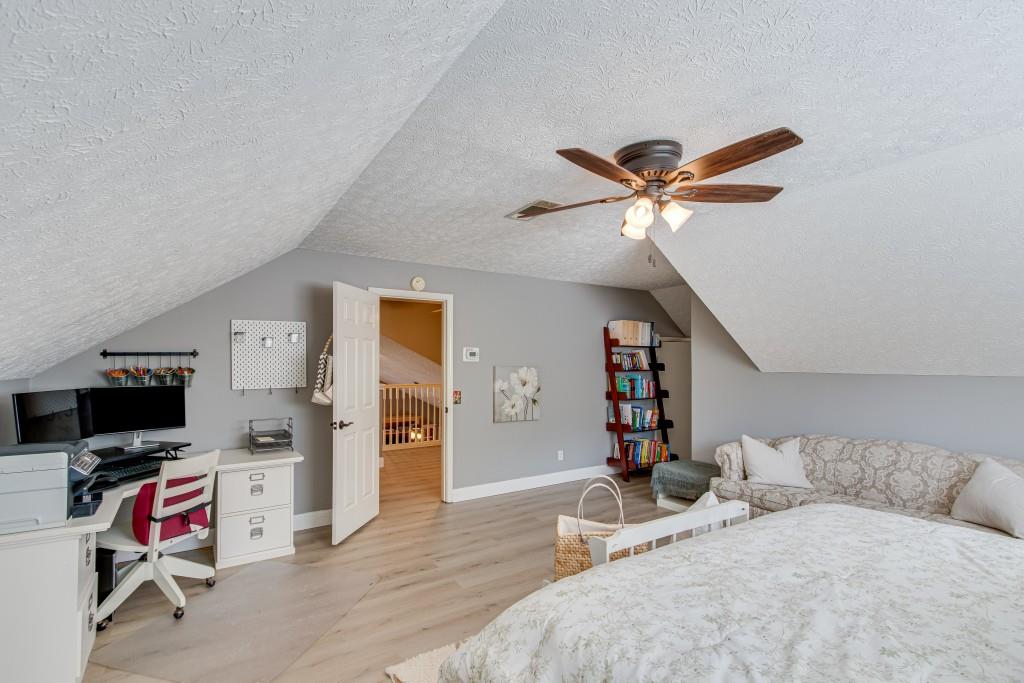 4555 Jim Hood Road