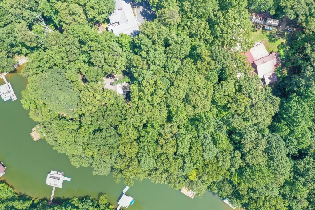 3930 Lake Court