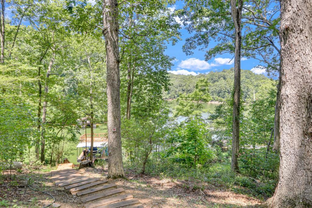 3930 Lake Court