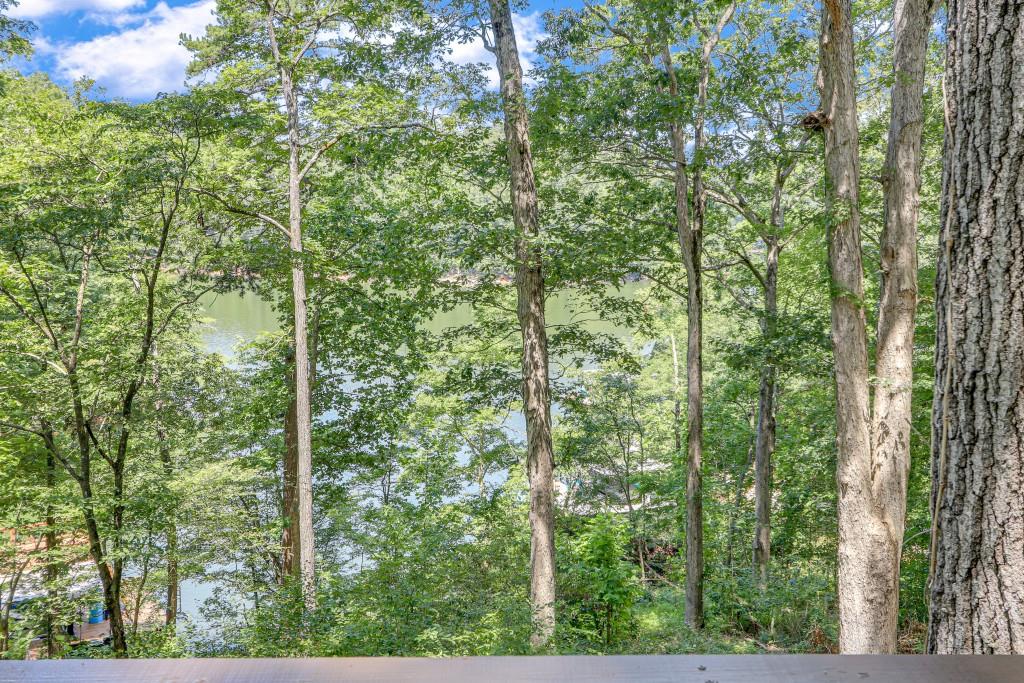3930 Lake Court