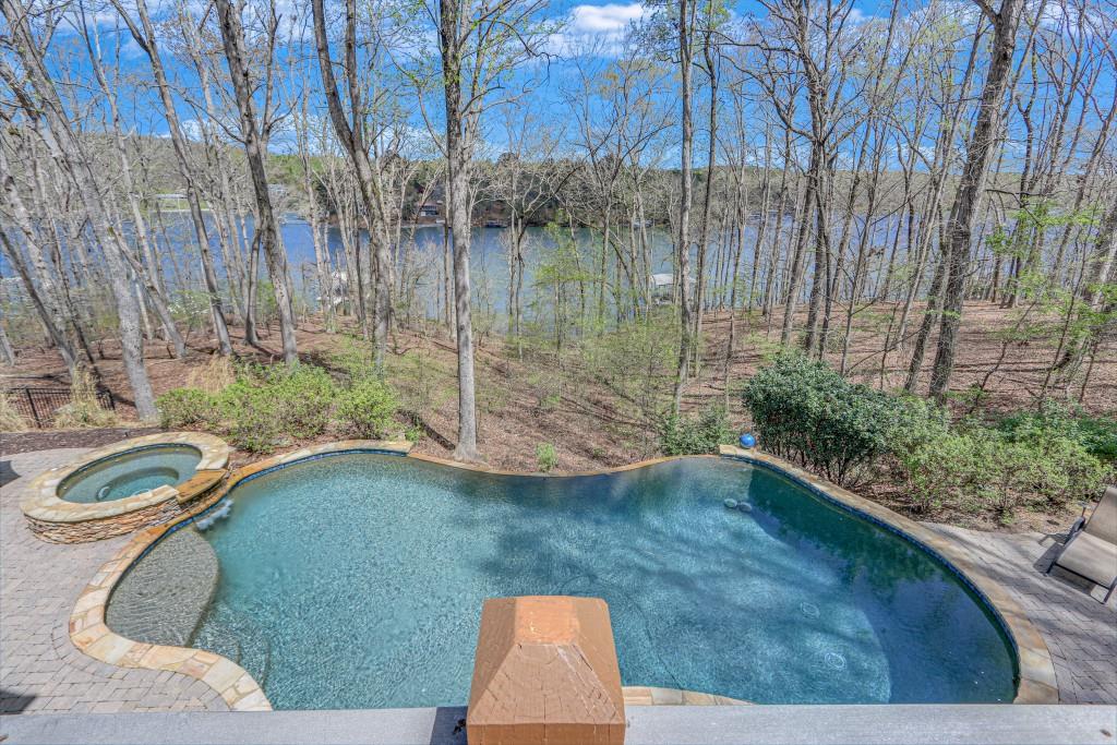 7311 Nichols Cove Drive