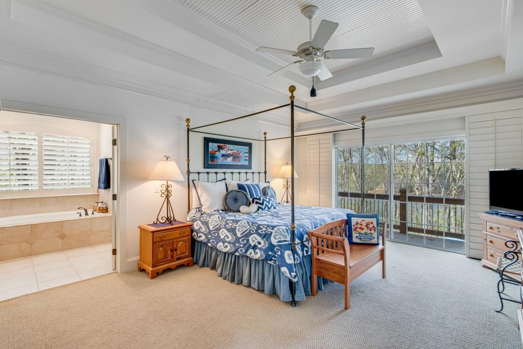 7311 Nichols Cove Drive