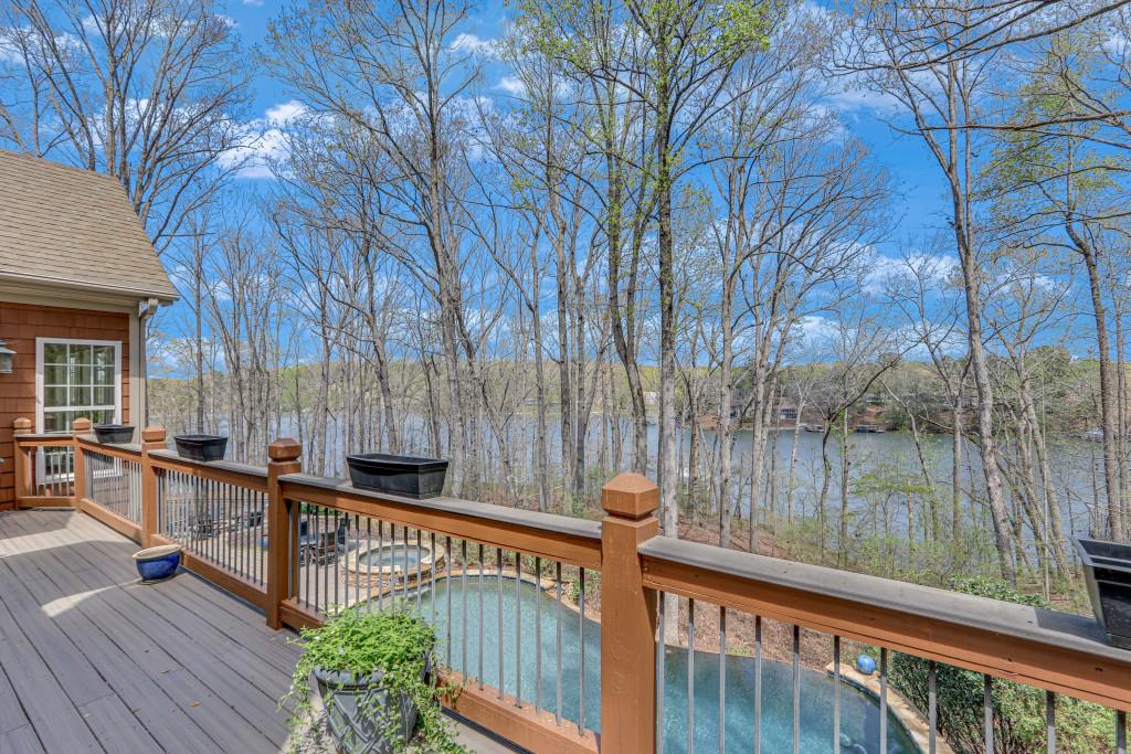 7311 Nichols Cove Drive