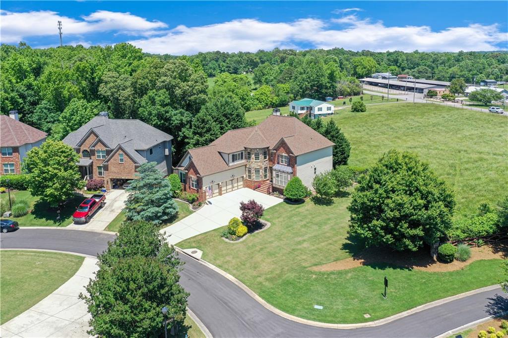 8910 Mossy Oak Drive